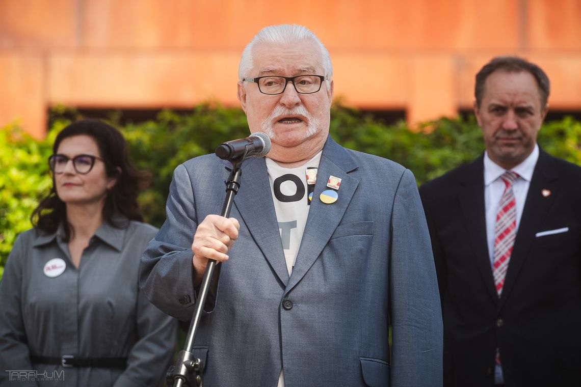 Lech Wałęsa miał raka pęcherza. Były prezydent szczerze o swojej chorobie