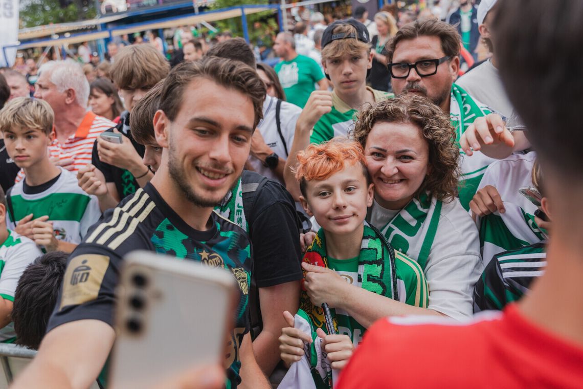 Lechia Gdańsk obchodzi swoje 80-lecie. Biało-zieloni świętowali na Ołowiance