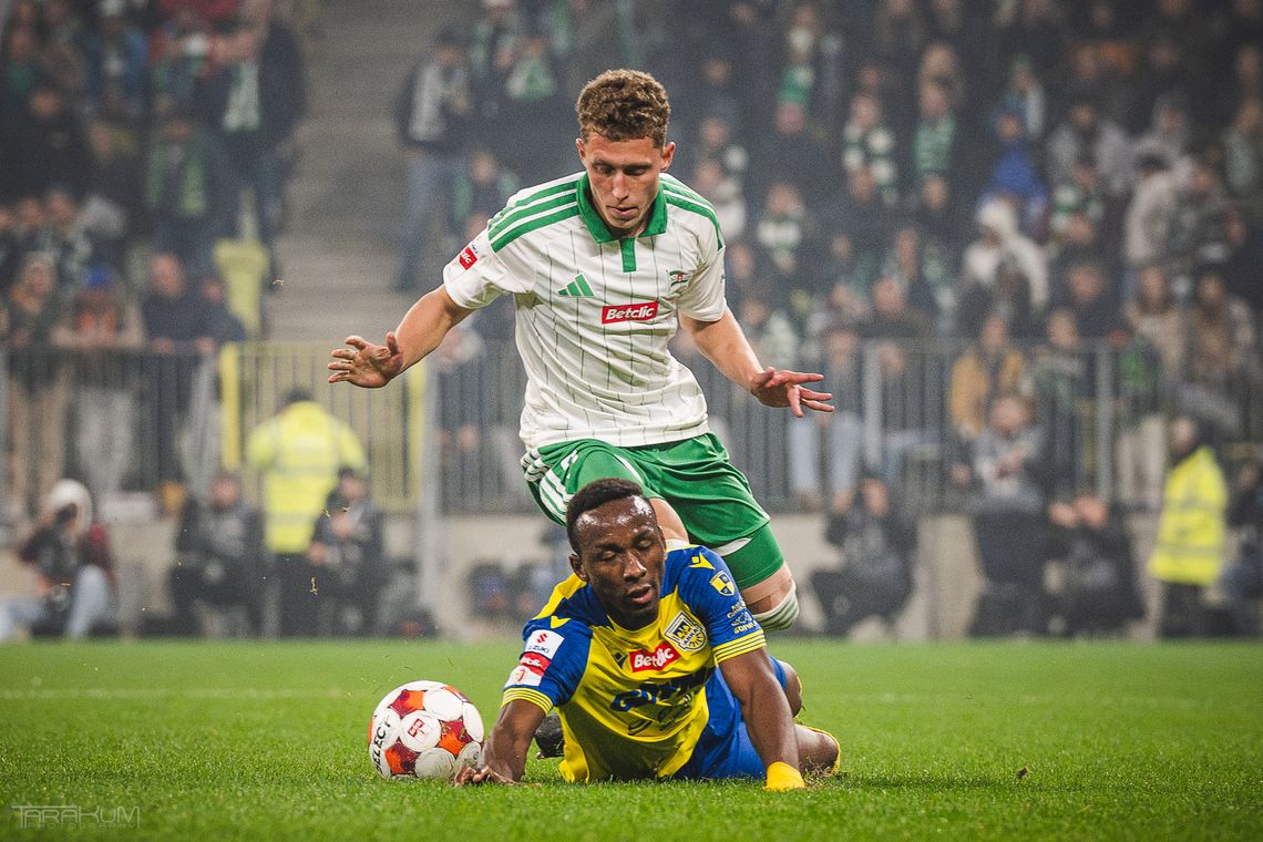 Lechia zgubiła się w Puszczy. Biało-zieloni przegrali w Niepołomicach Lechia Gdańsk, zdjęcie ilustracyjne