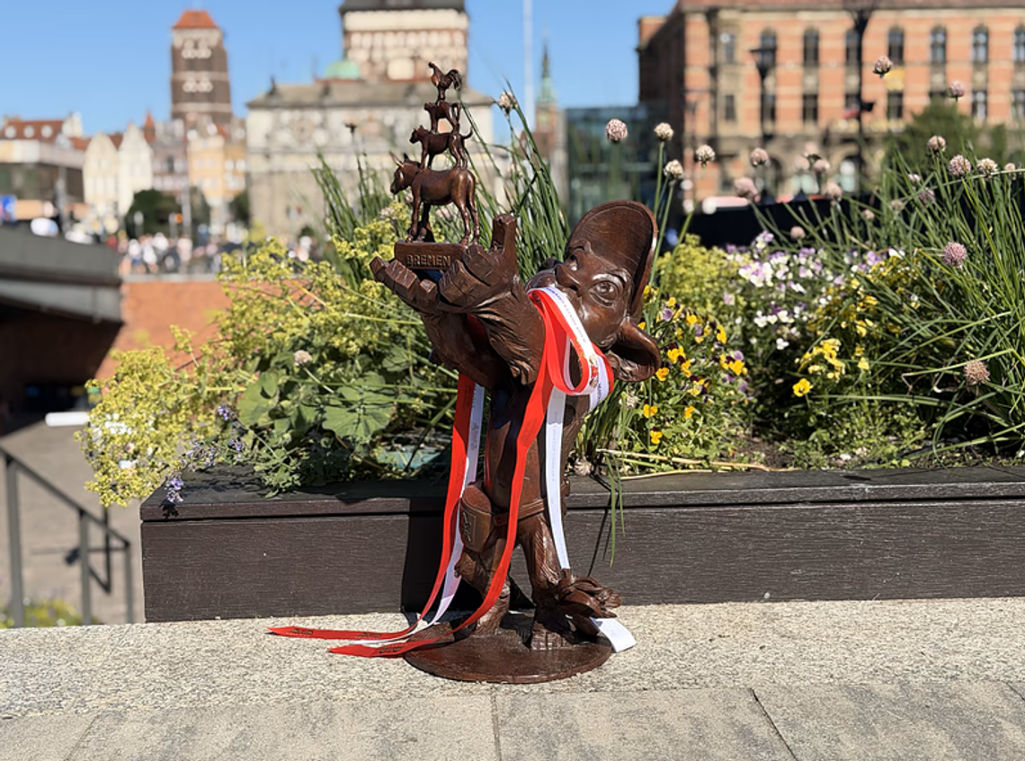 Lew Bremek stanął pod Forum Gdańsk. Nowy Hewelion symbolem przyjaźni z Bremą