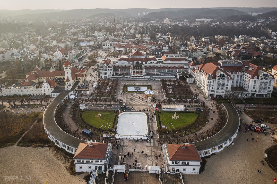 Lodowisko w Sopocie już otwarte. Widok na morze i bilety od 10 zł lodowisko w Sopocie, 2025