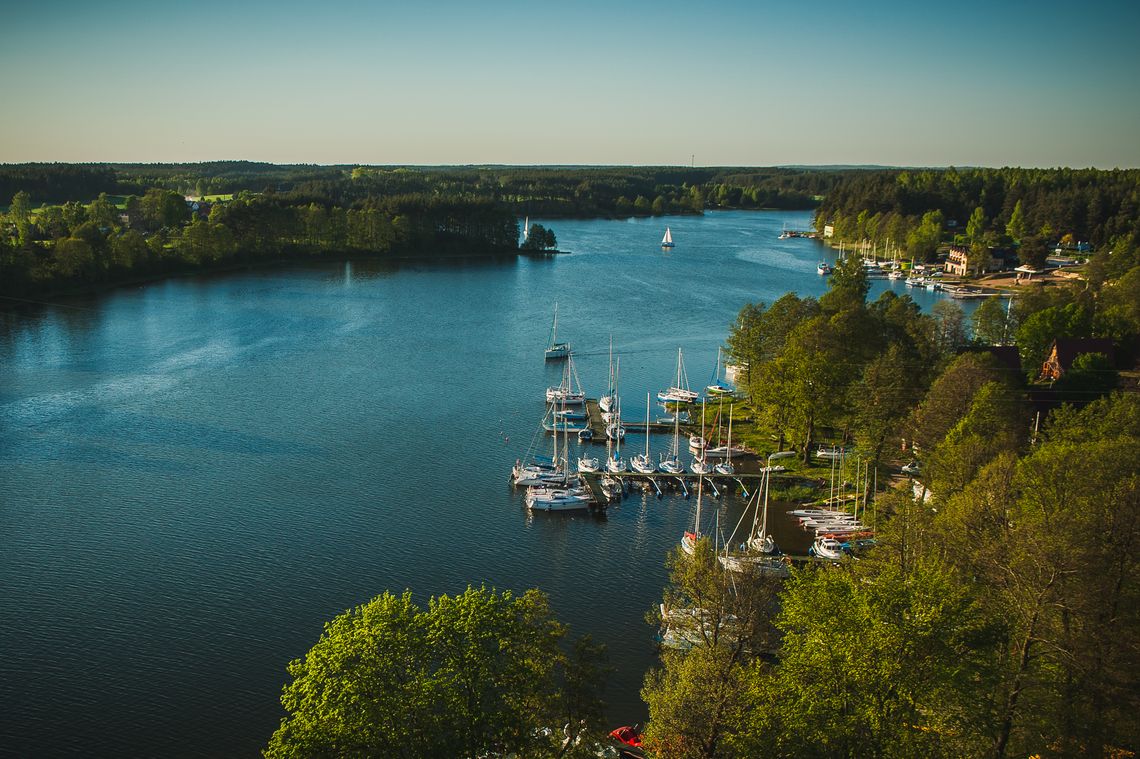 Ludzie z wyspy na Jeziorze Wdzydze. Legendy, dramaty i siła przetrwania
