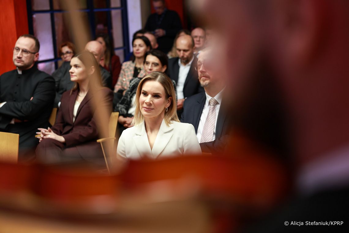 Marta Nawrocka zakłada fundację i chce walczyć z hejtem. Jedni chwalą, inni pytają o wiarygodność