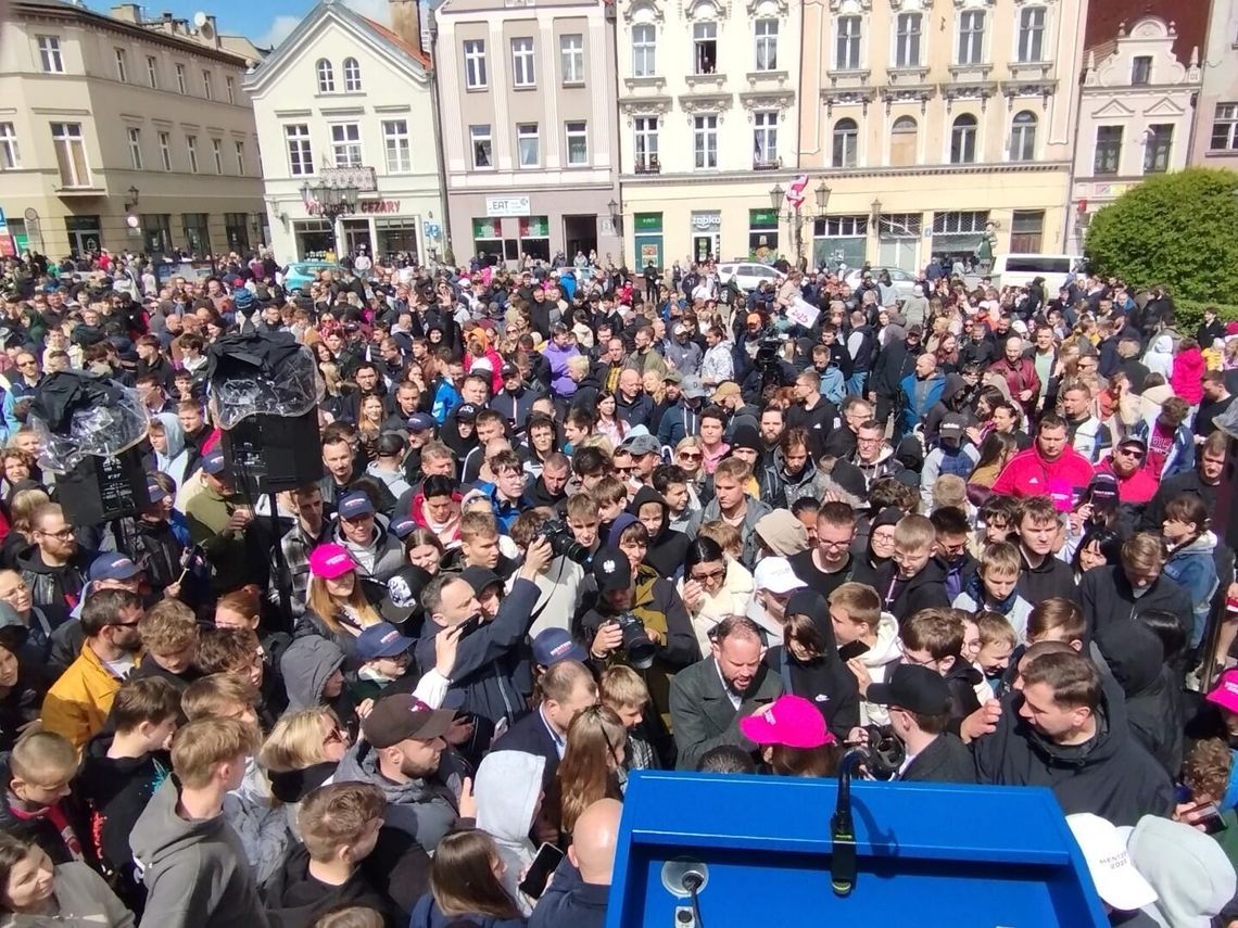 Mentzen w Tczewie: Za 10 lat możemy być najlepszym miejscem do życia w całej Unii Europejskiej Tłumy ludzi na spotkaniu ze Sławomirem Mentzenem w Tczewie