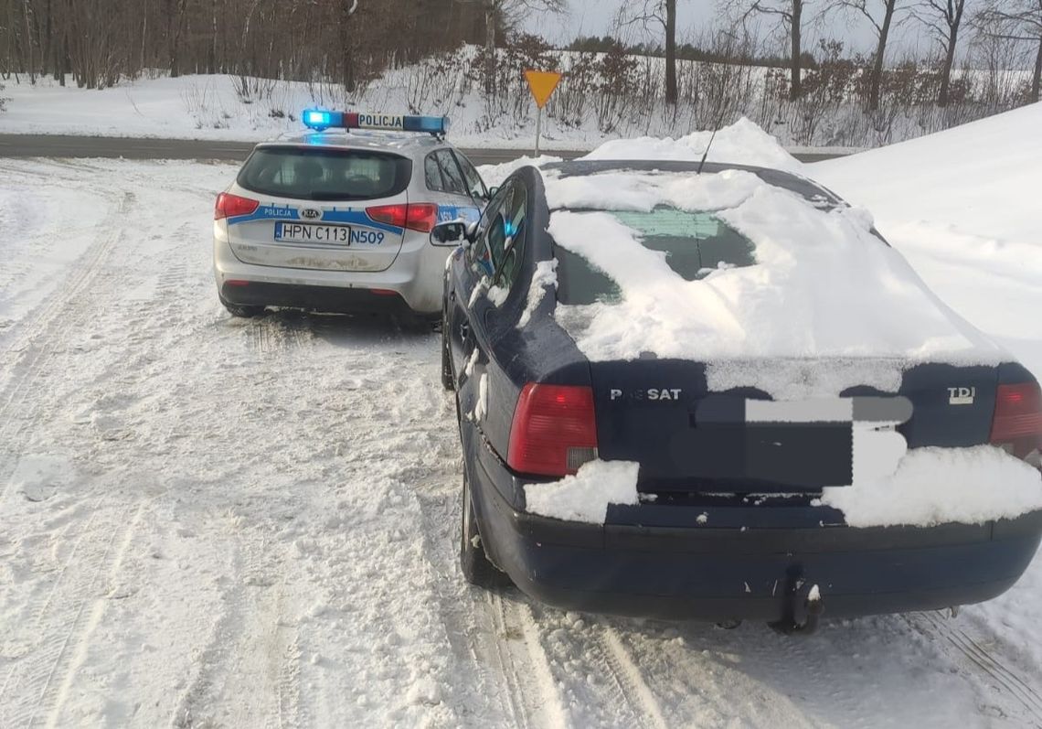 Miał 3 promile i uciekał przed policją. Drugi wsiadł za kółko po kokainie