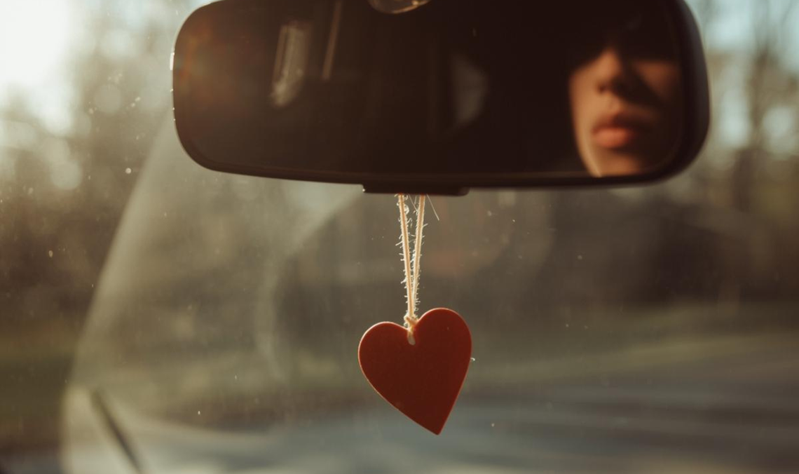 Miała ich podwieźć na walentykowy bal. Wydmuchała ponad promil alkoholu