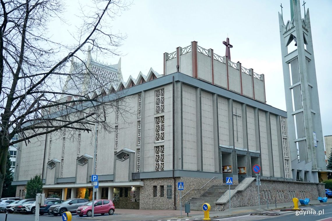 Mieszkańcy chcą ciszy, parafie zbierają podpisy. Spór o dzwon w Gdyni Kościół pw. Najświętszego Serca Pana Jezusa, Gdynia