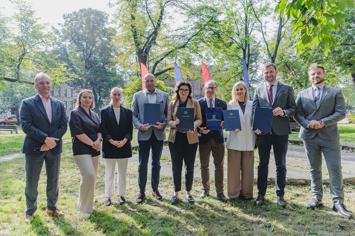 Mieszkańcy Gdańska w końcu się doczekali. Plac Wałowy zmieni się nie do poznania Podpisanie umowy na rewitalizację Placu Wałowego