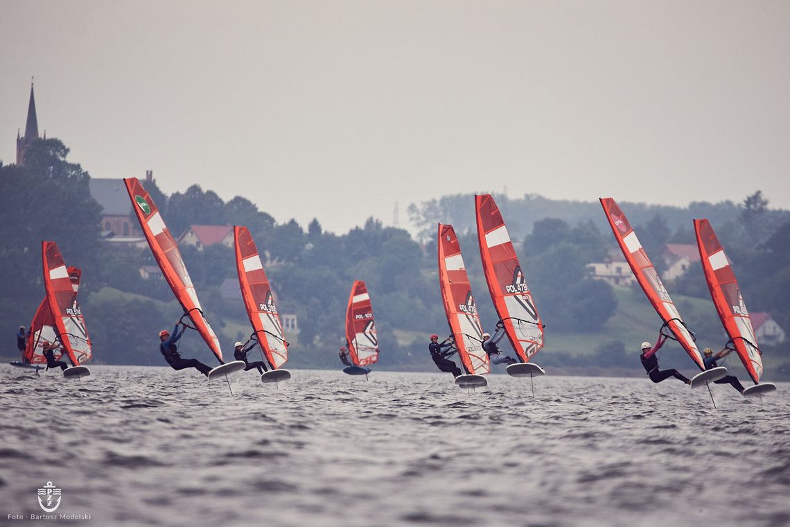 Najlepsi windsurferzy w Polsce przyjadą do Mechelinek. Ruszają Mistrzostwa Polski iQFoil Najlepsi windsurferzy w Polsce przyjadą do Mechelinek. Ruszają Mistrzostwa Polski iQFoil