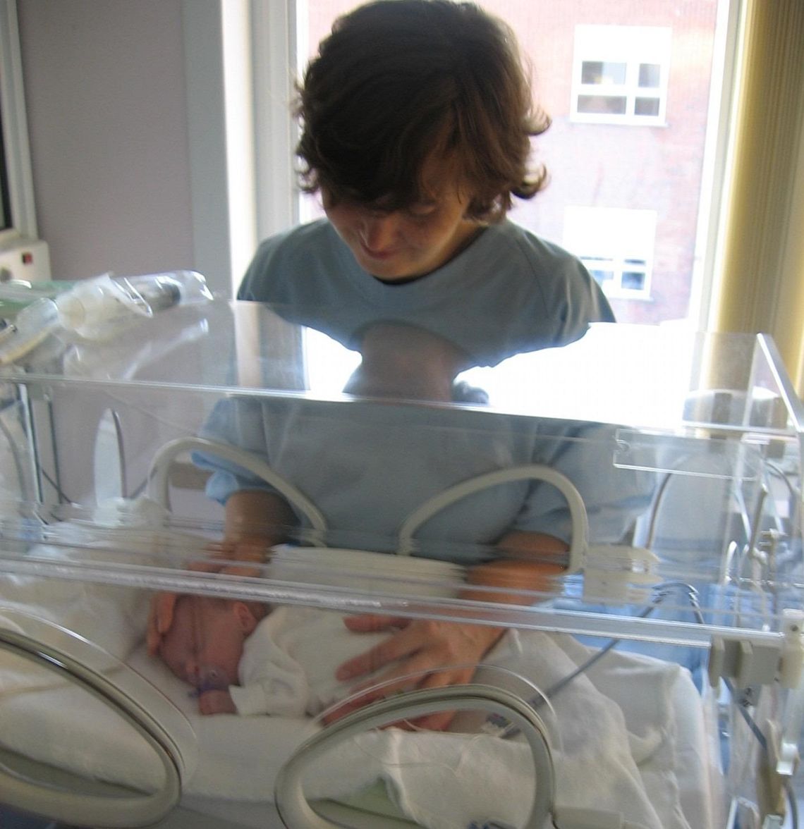 wcześniak w inkubatorze, mleko dla wcześniaka