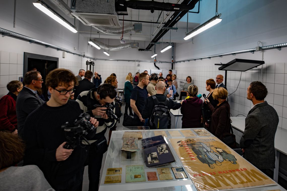 Muzeum II Wojny Światowej w Gdańsku wzbogaciło się o pracownię konserwacji papieru