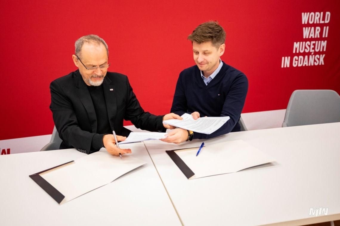 podpisanie umowy na projekt nowej wystawy w Muzeum Westerplatte