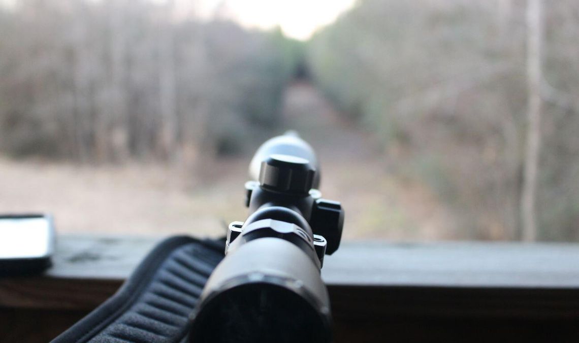 Myśliwy zastrzelił myśliwego. Tragiczny wypadek na polowaniu w Milejowie polowanie, broń, zdjęcie ilustracyjne