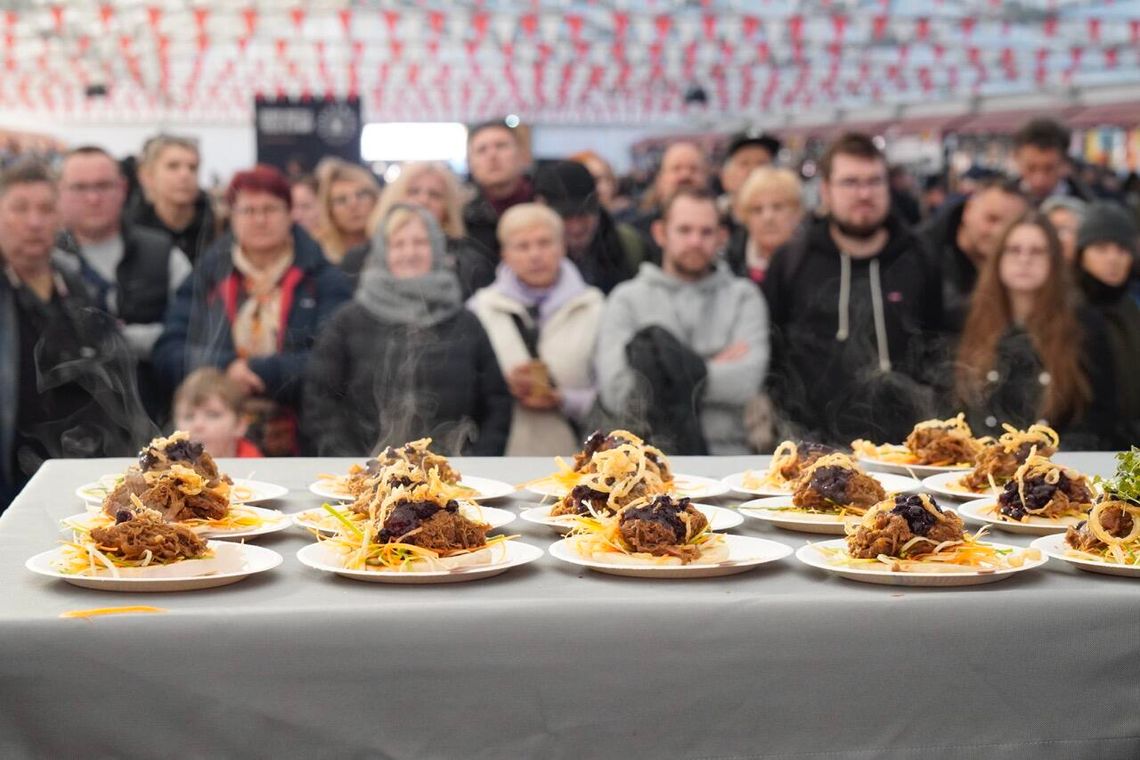 Na św. Marcina najlepsza pomorska gęsina! Tłumy w Swołowie „Na św. Marcina najlepsza pomorska gęsina!”, Swołowo 2025