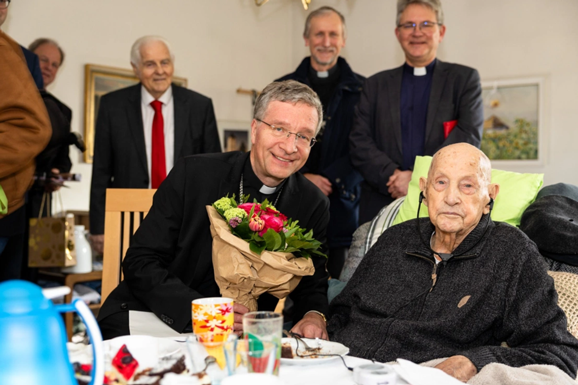 Najstarszy ksiądz na świecie pochodzi z okolic Pucka. Niedawno skończył 110 lat