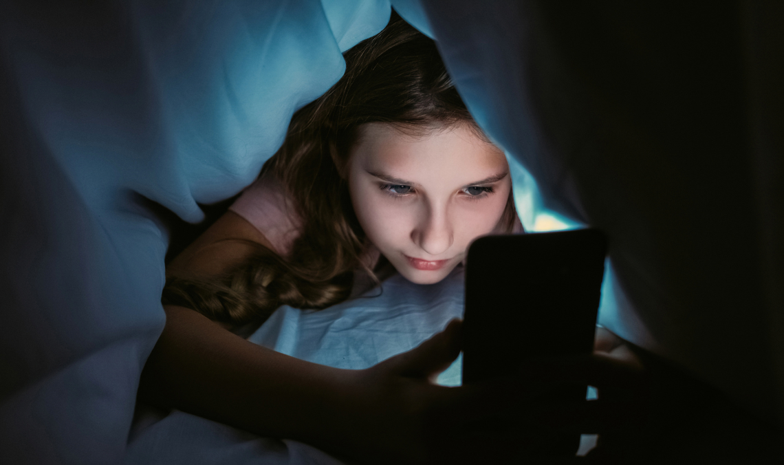 Nastolatki chcą zgody na publikację wizerunku w sieci. Rzecznik Praw Dzieck alarmuje