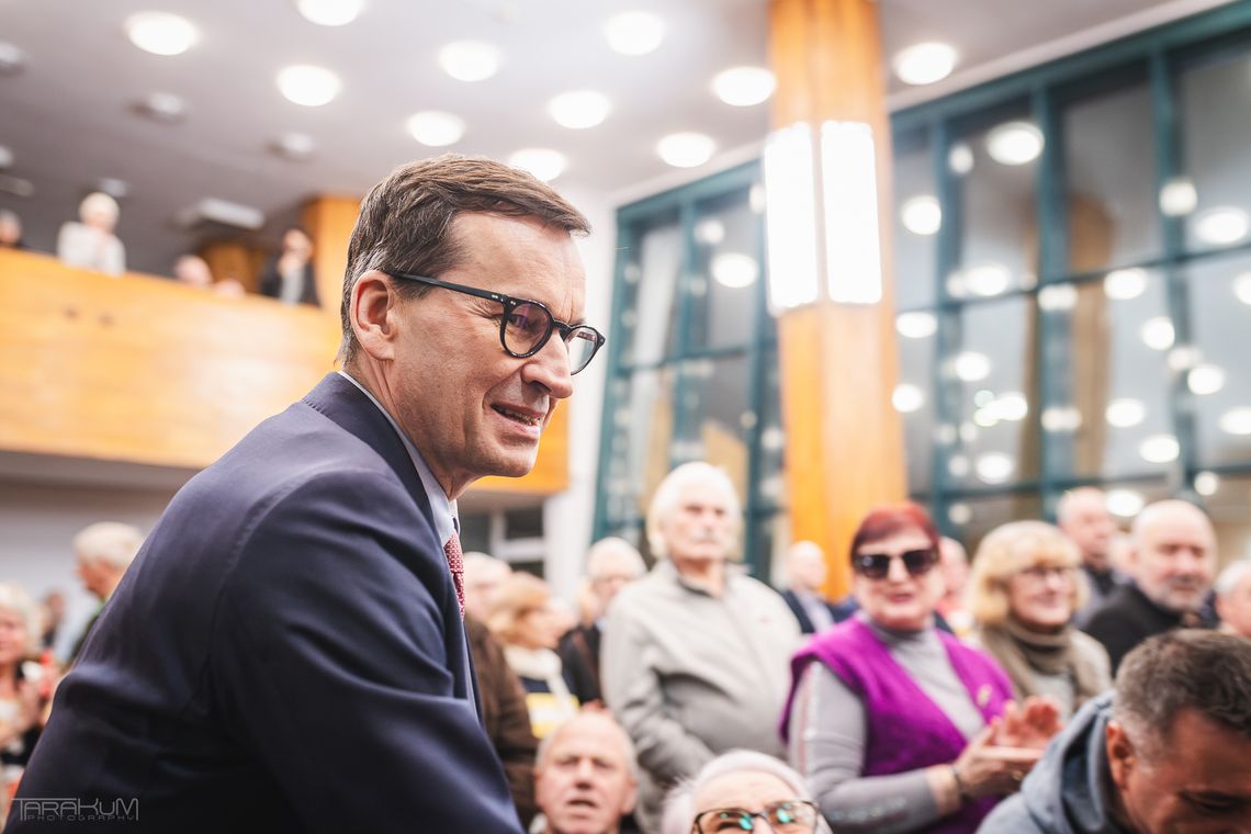 Nie liczy szabel, ale umacnia pozycję w partii. Morawiecki na Pomorzu