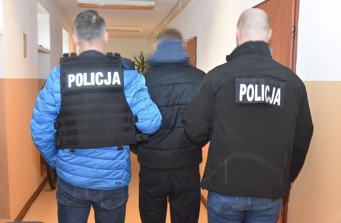 Słupsk: Ukradli piwo i pobili ochroniarza. Dwaj 16-latkowie zatrzymani