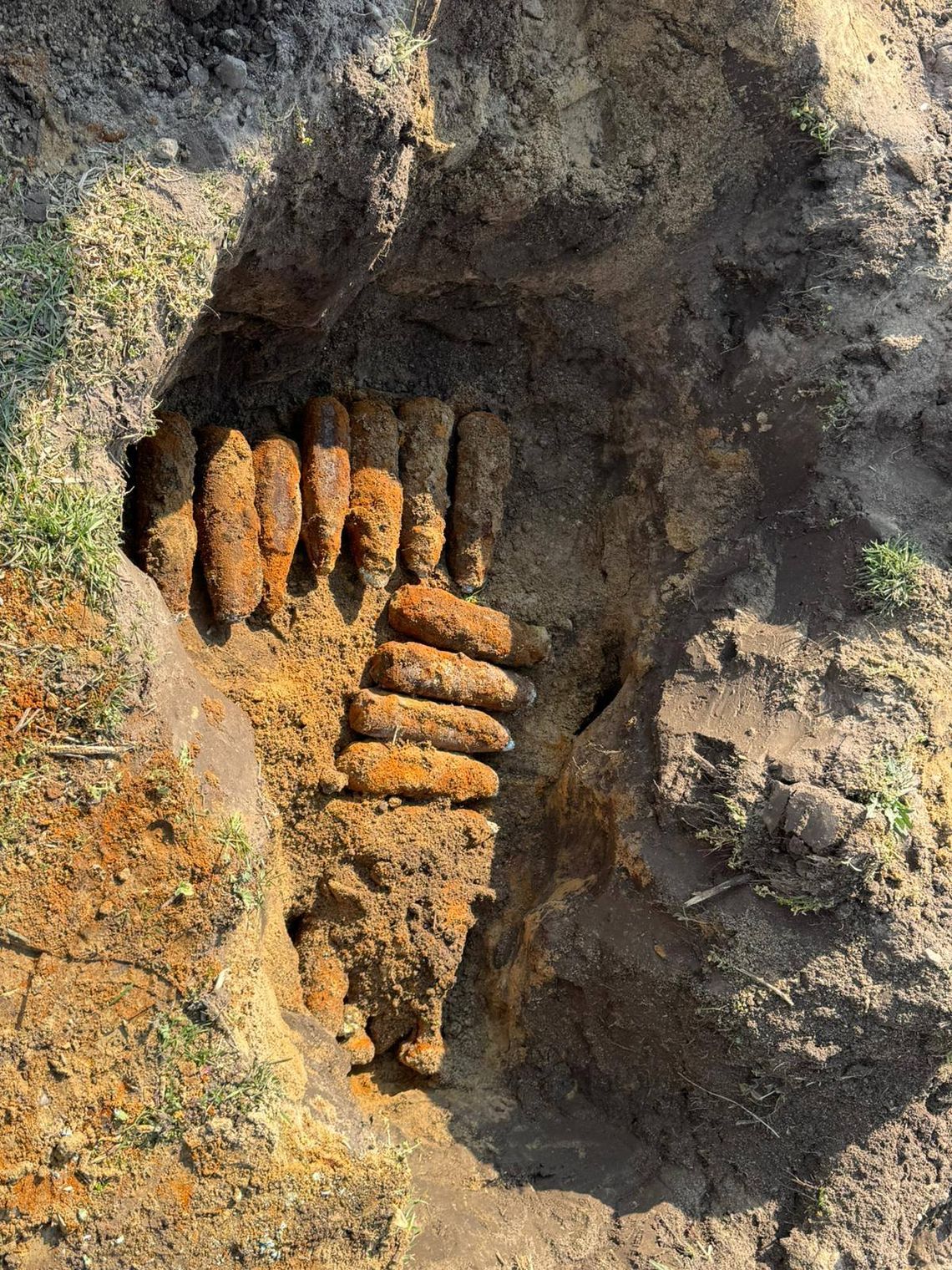 niewybuchy, Melanowo