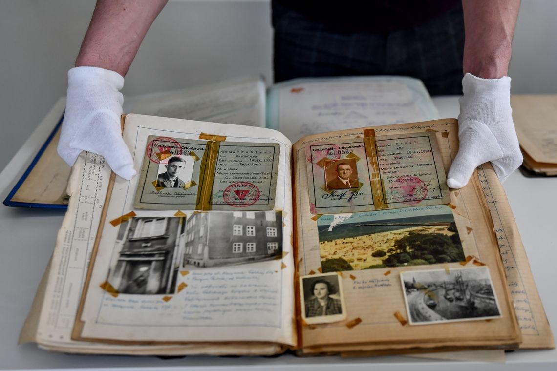 Nieznane zdjęcia i dokumenty z Westerplatte trafiły do Muzeum Gdańska