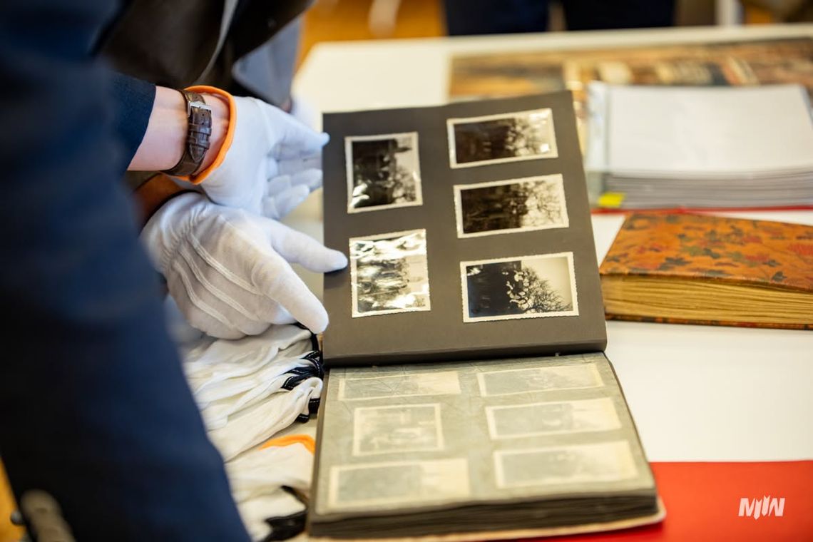 Nieznane zdjęcia okupowanej Warszawy trafiły do muzeum w Gdańsku