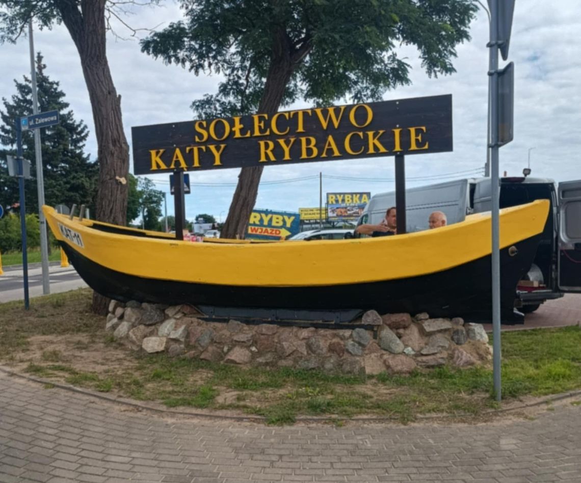 Nowe parkingi w Kątach Rybackich. Gmina inwestuje w miejsca postojowe przy drodze na plażę