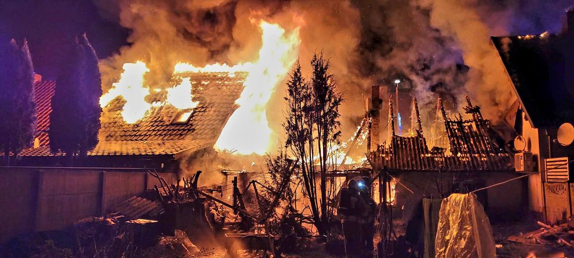 Nowy Staw: W pożarze stracili dobytek życia i dach nad głową. Teraz potrzebują pomocy Nowy Staw: W pożarze stracili dobytek życia i dach nad głową. Teraz potrzebują pomocy