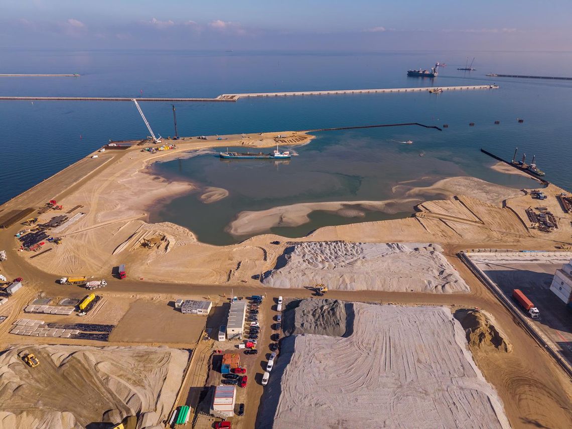 Budowa terminala T5 w Gdańsku zbliża się do końca. Posłuży morskim farmom wiatrowym