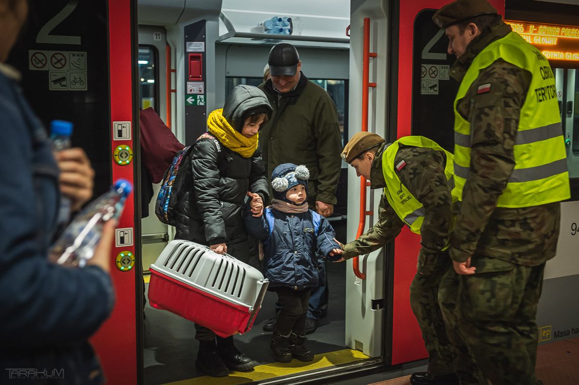 pociąg z uchodźcami z Ukrainy w Gdyni