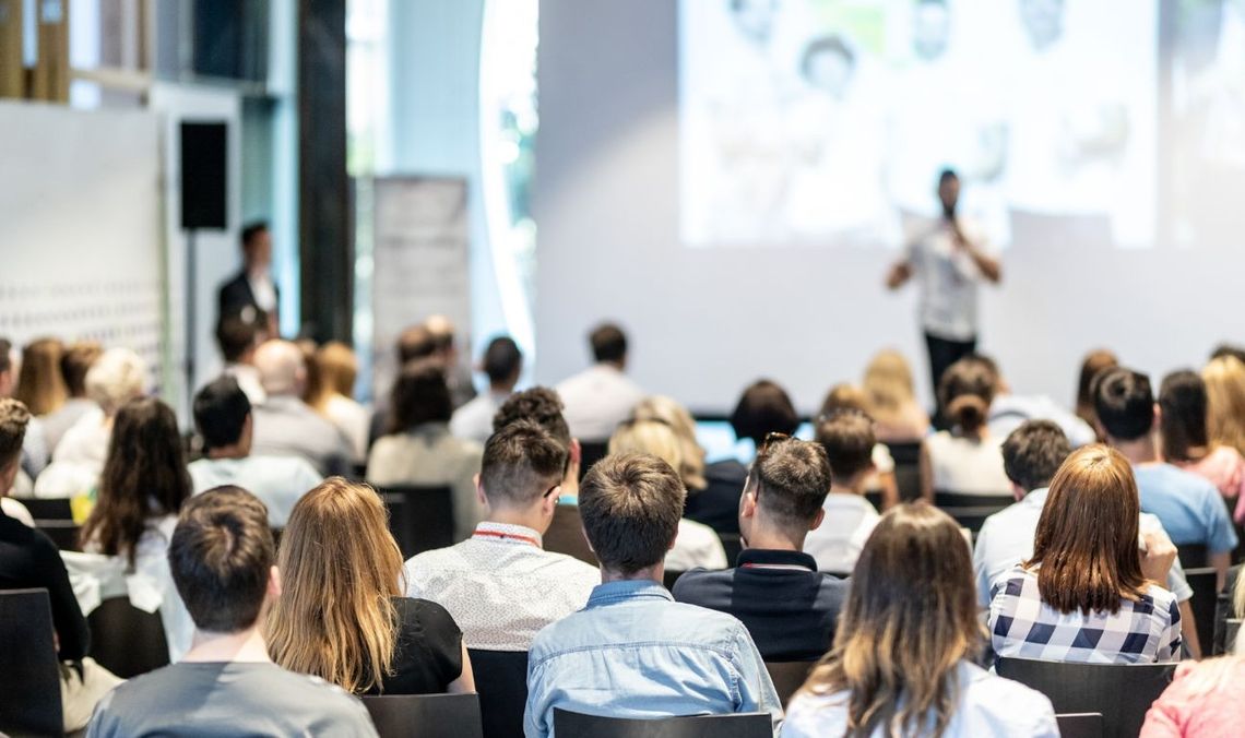 Od targów szkolnictwa wyższego do konferencji "Oblicza dobrobytu"