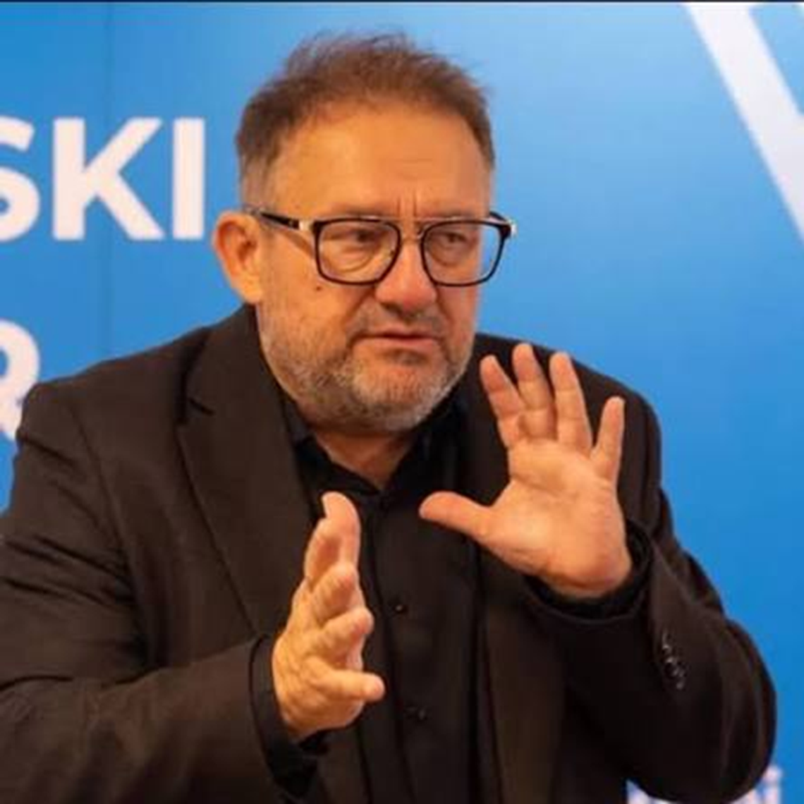 Od wojny po polityczny folklor. Kampania wyborcza już trwa, napędza ją dziś strach, afery i coraz większy chaos Od wojny po polityczny folklor. Kampania wyborcza już trwa, napędza ją dziś strach, afery i coraz większy chaos