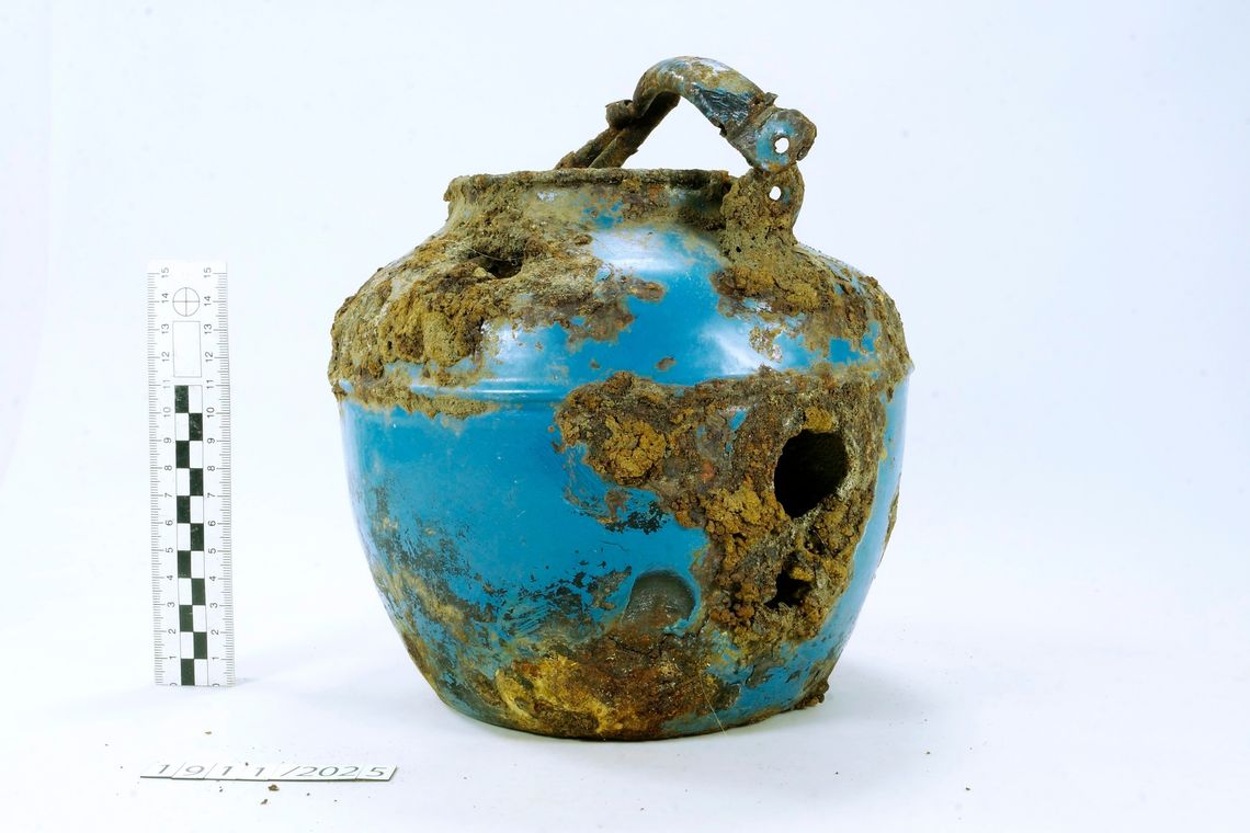 czajnik znaleziony przy budynku stacyjnym, używany przez jej zawiadowcę Wojciecha Najsarka, jedną z pierwszych ofiar II wojny światowej