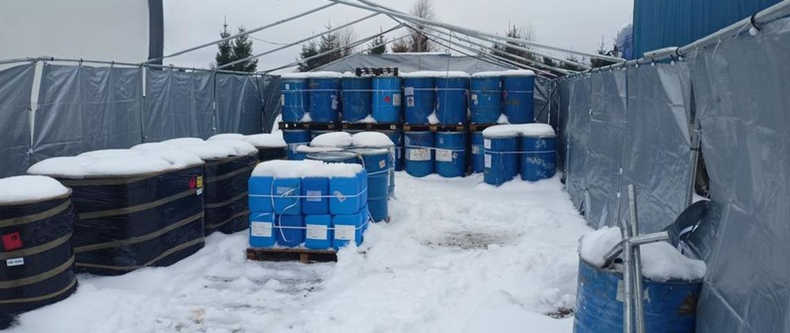 Ponad 20 ton nielegalnych odpadów na działce w gminie Szemud