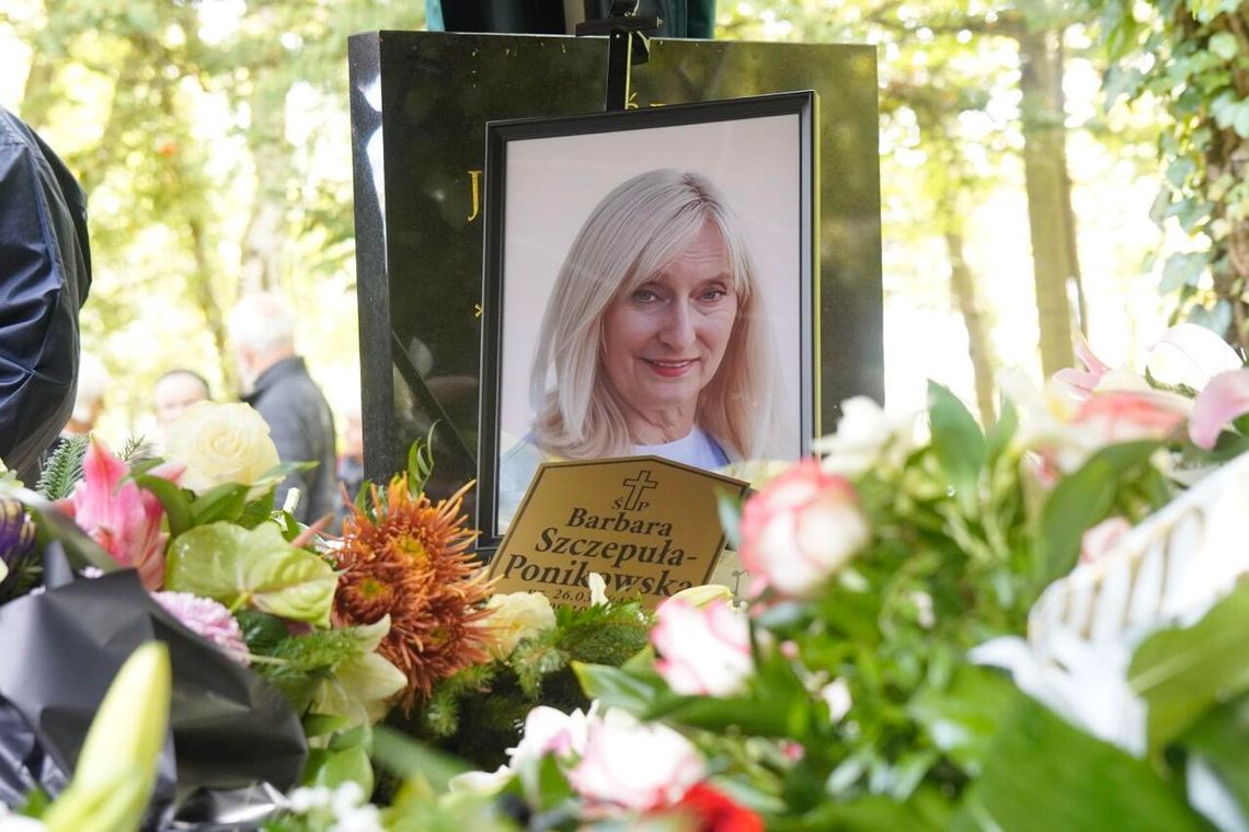 Ostatnie pożegnanie Barbary Szczepuły na cmentarzu komunalnym w Sopocie