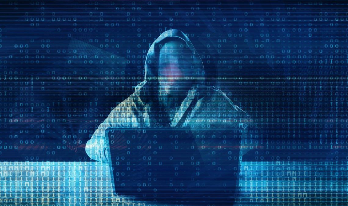 Kobieta zakochała się w oszuście z internetu. Wyłudził od niej 240 tys. złotych