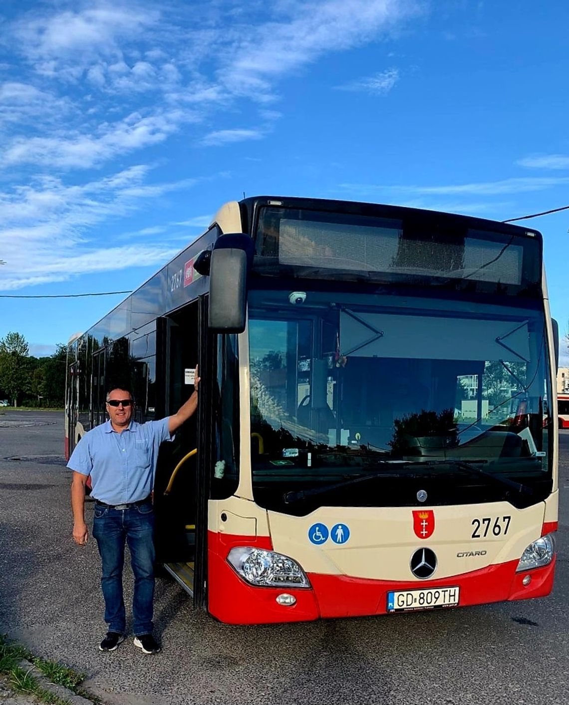 Kierowca gdańskiego autobusu uratował nastolatkę, która zemdlała w czasie jazdy Kierowca gdańskiego autobusu uratował nastolatkę. Kobieta napisała do ZTM