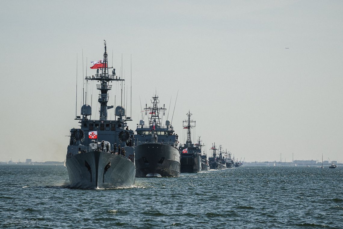 Parada Morska w Gdyni przyciągnęła tłumy. „Jestem dumny, że mogę tu być” Parada Morska, Gdynia 2026