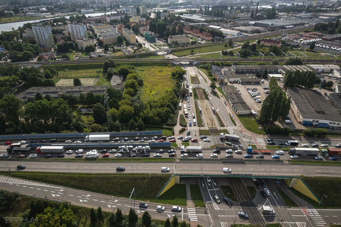 Paraliż komunikacyjny na Stogach. Mieszkańcy alarmują, radni przedstawiają plan zmian, Gdańsk reaguje korki na Stogi i Wyspę Portową, Gdańsk 2026