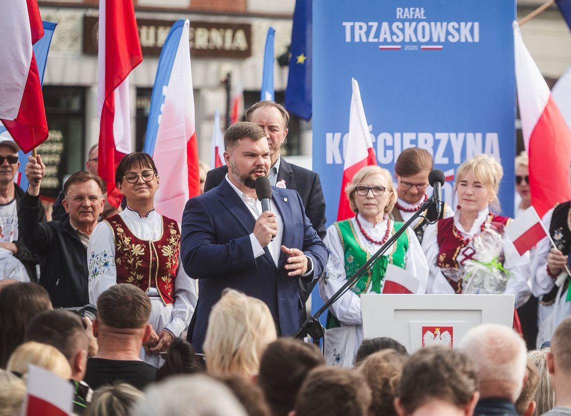 Pensje burmistrzów w górę. Podwyżki dla włodarzy z Kościerzyny, Kartuz i Sierakowic