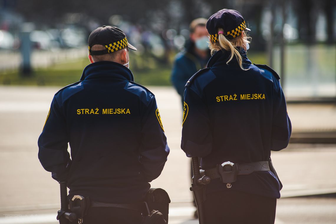 Pierwsza taka aplikacja w Polsce! Sopot usprawnia pracę straży miejskiej straż miejska, funkcjonariusze, zdjęcie ilustarcyjne