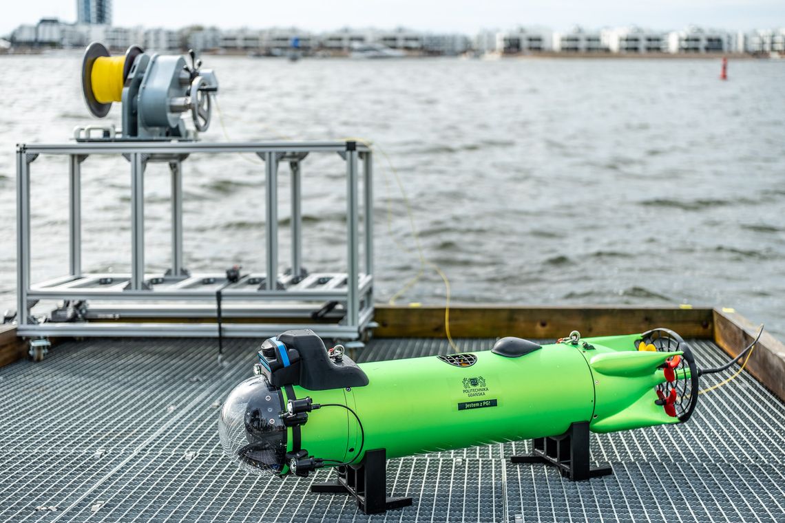 Pirania potrafi polować. Podwodny dron Politechniki Gdańskiej sprawdził się pod wodą Pirania potrafi polować. Podwodny dron Politechniki Gdańskiej sprawdził się pod wodą