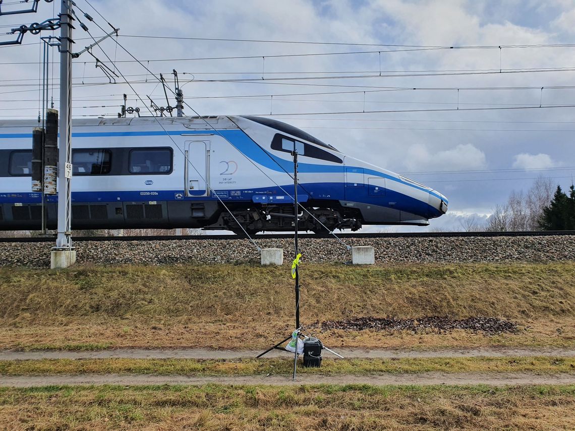 pociąg, pendolino