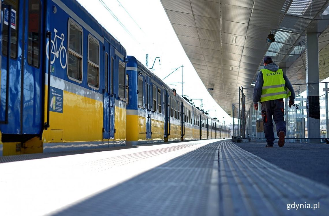 Pociągiem z Gdyni do Lęborka szybciej o kwadrans. Ale też bezpieczniej