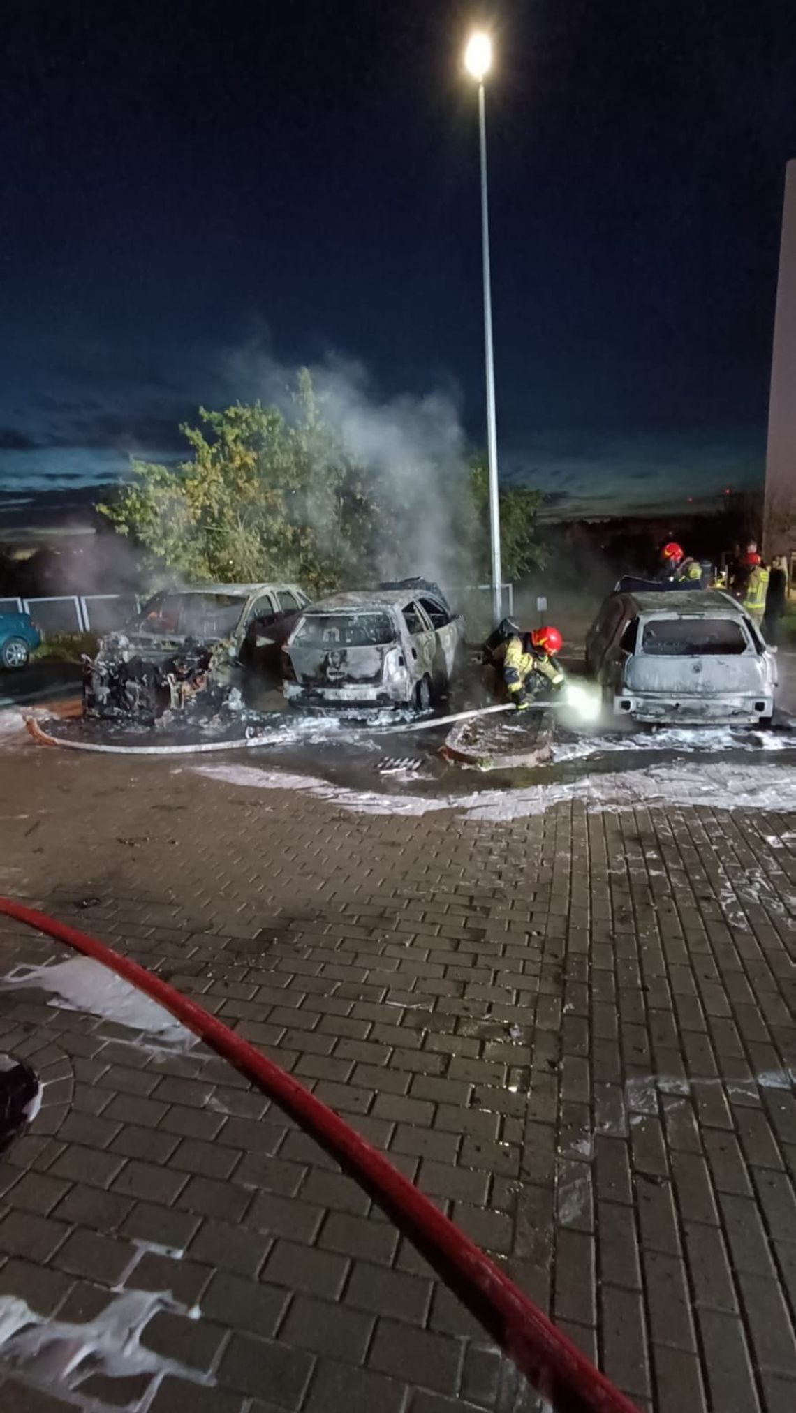 Pożar samochodów w Gdańsku Chełmie