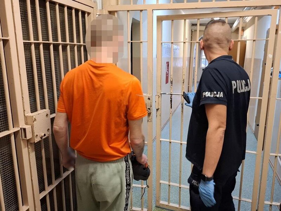 Pojechali na interwencję ws. kradzieży prądu. W szafie znaleźli poszukiwanego Lębork: Pojechali na interwencję ws. kradzieży prądu. W szafie znaleźli poszukiwanego