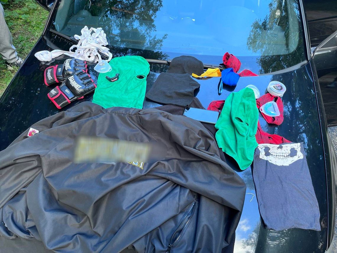 Policja udaremniła ustawkę pseudokibiców pod Gdańskiem. Planowali zablokować A1 Policja udaremniła ustawkę pseudokibiców pod Gdańskiem. Chcieli zablokować A1