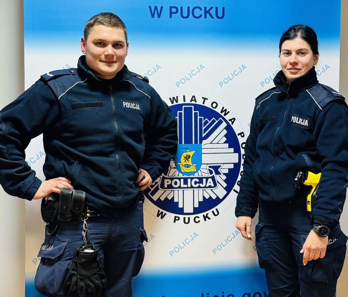 policjanci z Pucka