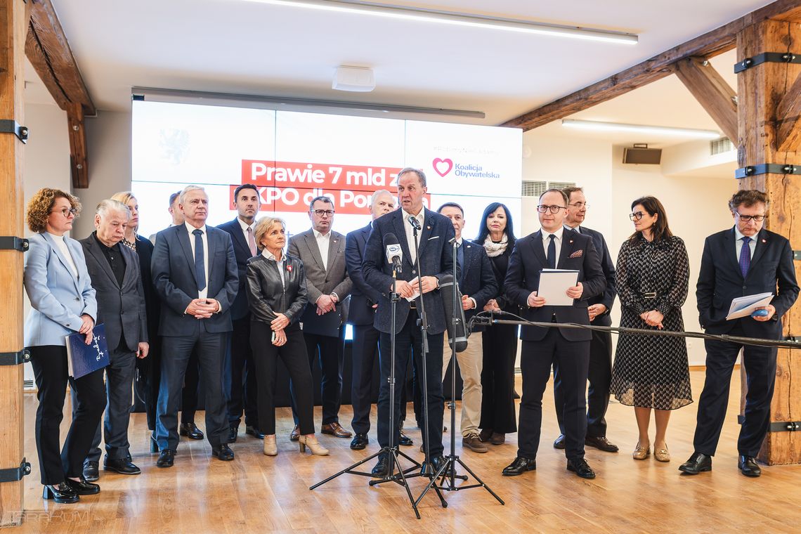 Połowa kadencji rządu z perspektywy Pomorza. Politycy wystawili sobie czwórkę PO , Pomorze, Mieczyław Struk PO,