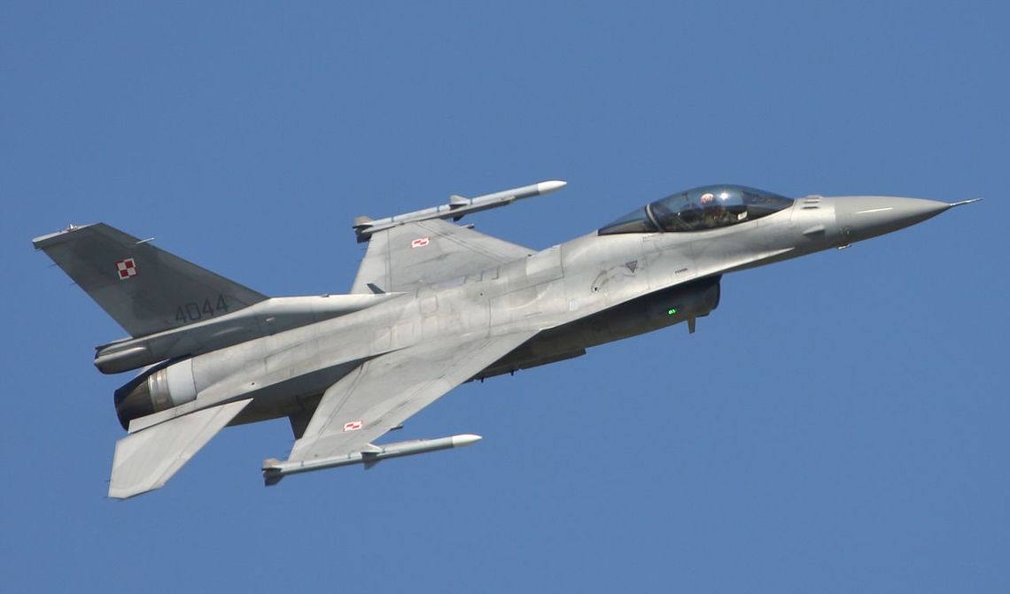 Polskie myśliwce F-16 przechwyciły nad Bałtykiem rosyjski samolot rozpoznawczy