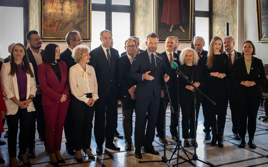 Pomorscy posłowie na wspólnej konferencji: Witajcie w wolnej Polsce!